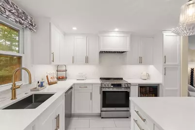 115 Ridge St, Arlington, MA 02474 - Photo 4