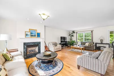 203 Canterbury Cir, East Longmeadow, MA 01028 - Photo 12