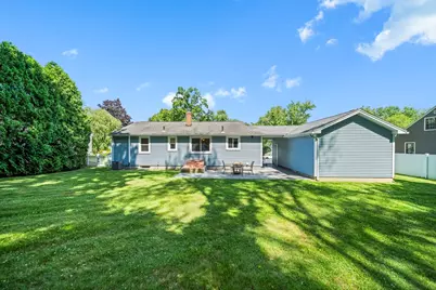 123 Greystone Ave, West Springfield, MA 01089 - Photo 8