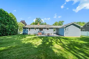 123 Greystone Ave, West Springfield, MA 01089 - Photo 8