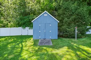 123 Greystone Ave, West Springfield, MA 01089 - Photo 6