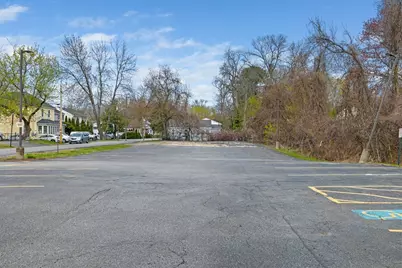 595 Pawtucket Blvd #B, Lowell, MA 01854 - Photo 16
