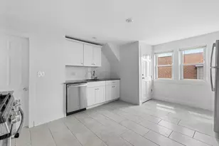 17 Forest Ave, Salem, MA 01970 - Photo 6