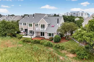 19 Schooner Ln, Quincy, MA 02171 - Photo 1