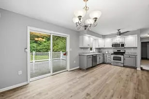 570 Woodland Way, Russell, MA 01071 - Photo 4