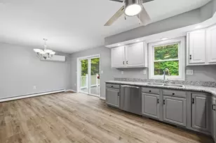 570 Woodland Way, Russell, MA 01071 - Photo 8