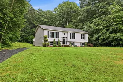 570 Woodland Way, Russell, MA 01071 - Photo 2