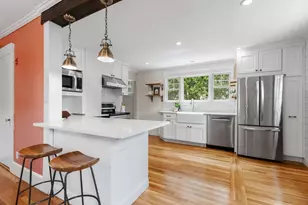 22 Prince St, Marblehead, MA 01945 - Photo 12