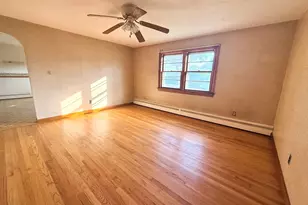 68 Wheelock Ave, Millbury, MA 01527 - Photo 4