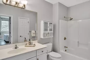 295 Salem St, Woburn, MA 01801 - Photo 16