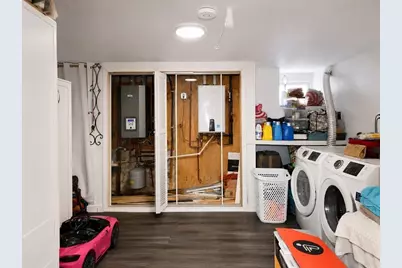 19 Codman Hill Ave, Boston, MA 02124 - Photo 18