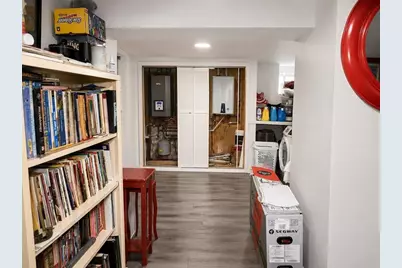 19 Codman Hill Ave, Boston, MA 02124 - Photo 20