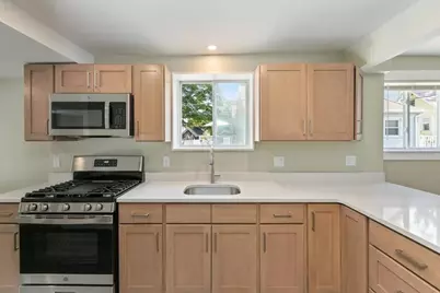 14-16 Bartlett Ave #16, Haverhill, MA 01830 - Photo 4