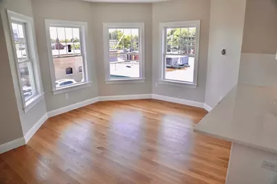 35 Chestnut St #2, Wakefield, MA 01880 - Photo 6
