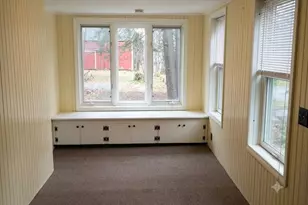 90 N Prospect St, Amherst, MA 01002 - Photo 8