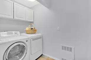 84 Judd Ave, South Hadley, MA 01075 - Photo 18