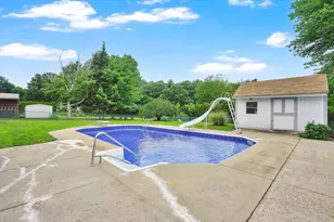 84 Judd Ave, South Hadley, MA 01075 - Photo 8