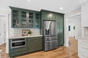 155 Quincy Ave, Marshfield, MA 02050 - Photo 8