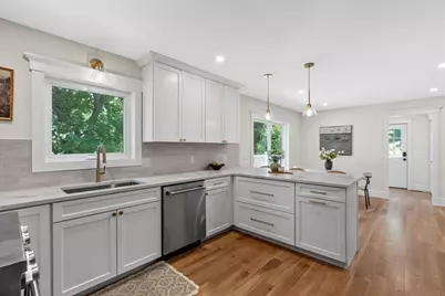 155 Quincy Ave, Marshfield, MA 02050 - Photo 10