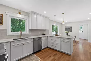 155 Quincy Ave, Marshfield, MA 02050 - Photo 10
