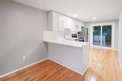 9 Debra Ln #1, Bellingham, MA 02019 - Photo 6