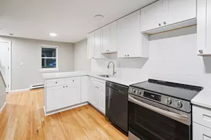 9 Debra Ln, Bellingham, MA 02019 - Photo 8