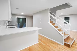 9 Debra Ln, Bellingham, MA 02019 - Photo 6