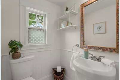 79 Grove St, Winchester, MA 01890 - Photo 12