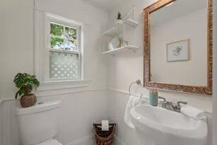 79 Grove St, Winchester, MA 01890 - Photo 12