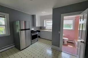 4 Pleasant St, Wakefield, MA 01880 - Photo 10