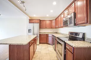 3-5 Grant, Agawam, MA 01001 - Photo 4