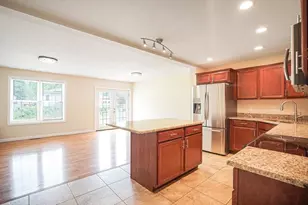 3-5 Grant, Agawam, MA 01001 - Photo 4