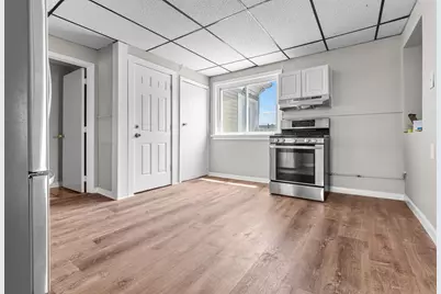 36-38 Crowley St #2, Lowell, MA 01852 - Photo 8