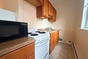 1246 Commonwealth Ave, Boston, MA 02134 - Photo 4