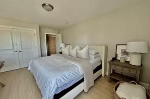 25 Alpine St, Boston, MA 02136 - Photo 12