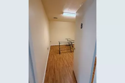 22 Southwick St, Agawam, MA 01030 - Photo 2