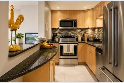 96 Gainsborough St #404W, Boston, MA 02115 - Photo 2