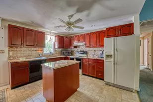 231 Thompson St, Halifax, MA 02338 - Photo 16