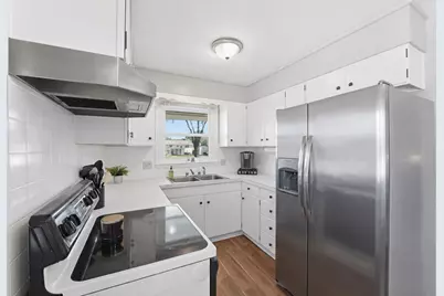 35 Beaumont Ave, Chicopee, MA 01013 - Photo 4