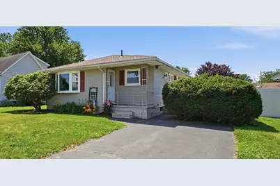35 Beaumont Ave, Chicopee, MA 01013 - Photo 2
