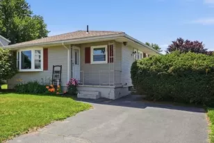 35 Beaumont Ave, Chicopee, MA 01013 - Photo 2