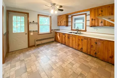 6 Oak Dr, Oxford, MA 01540 - Photo 2