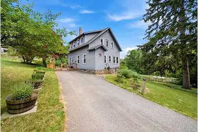 715 River St, Haverhill, MA 01832 - Photo 6