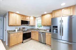 3 Kenilworth Ln, Haverhill, MA 01835 - Photo 8