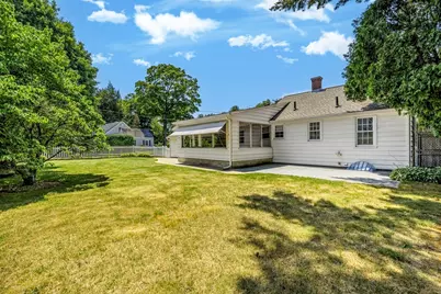 1855 Parker St, Springfield, MA 01128 - Photo 4