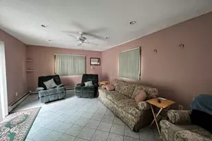4 Warden St, Worcester, MA 01604 - Photo 4