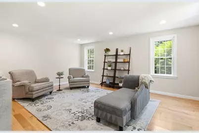 15 Hillcrest Dr, Tyngsborough, MA 01879 - Photo 12