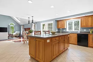 15 Hillcrest Dr, Tyngsborough, MA 01879 - Photo 8