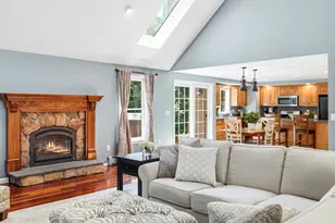 15 Hillcrest Dr, Tyngsborough, MA 01879 - Photo 4