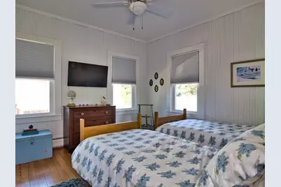 86 Degaris Ave, Dartmouth, MA 02748 - Photo 22